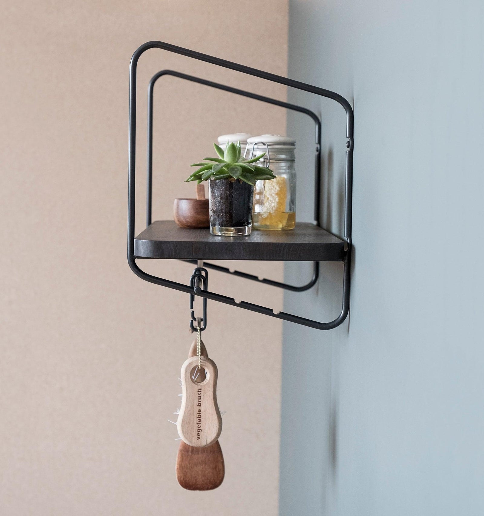 Urban Nomad Wall Shelf / 94x24 cm / Black / Black - FÓLK Reykjavik